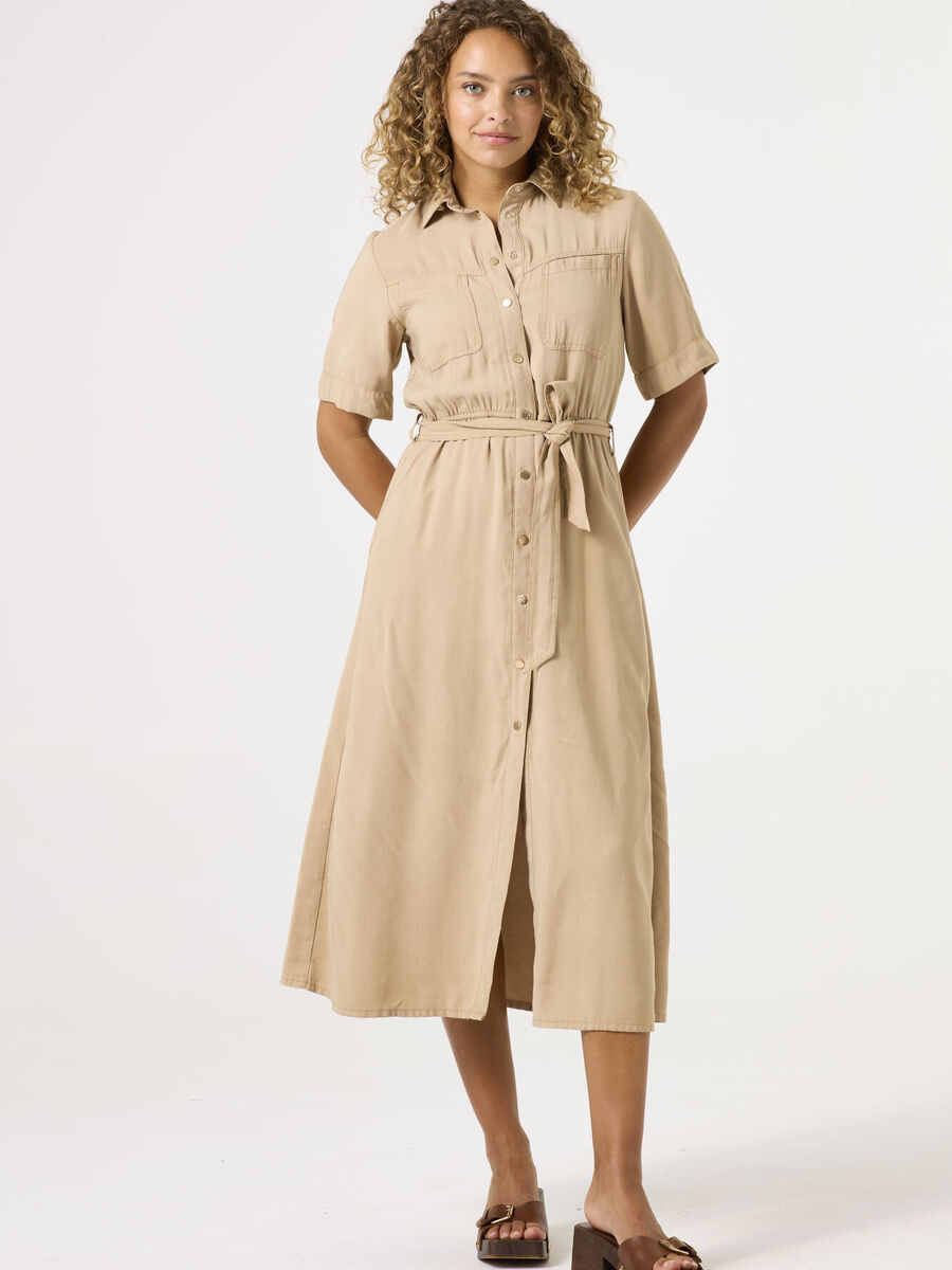 Kleed van het merk Garcia in het Beige