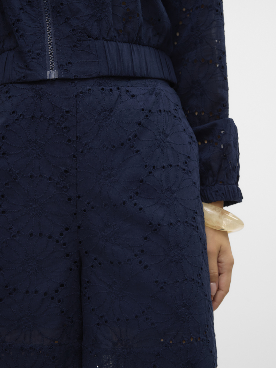 Short van het merk Vero Moda in het Marine