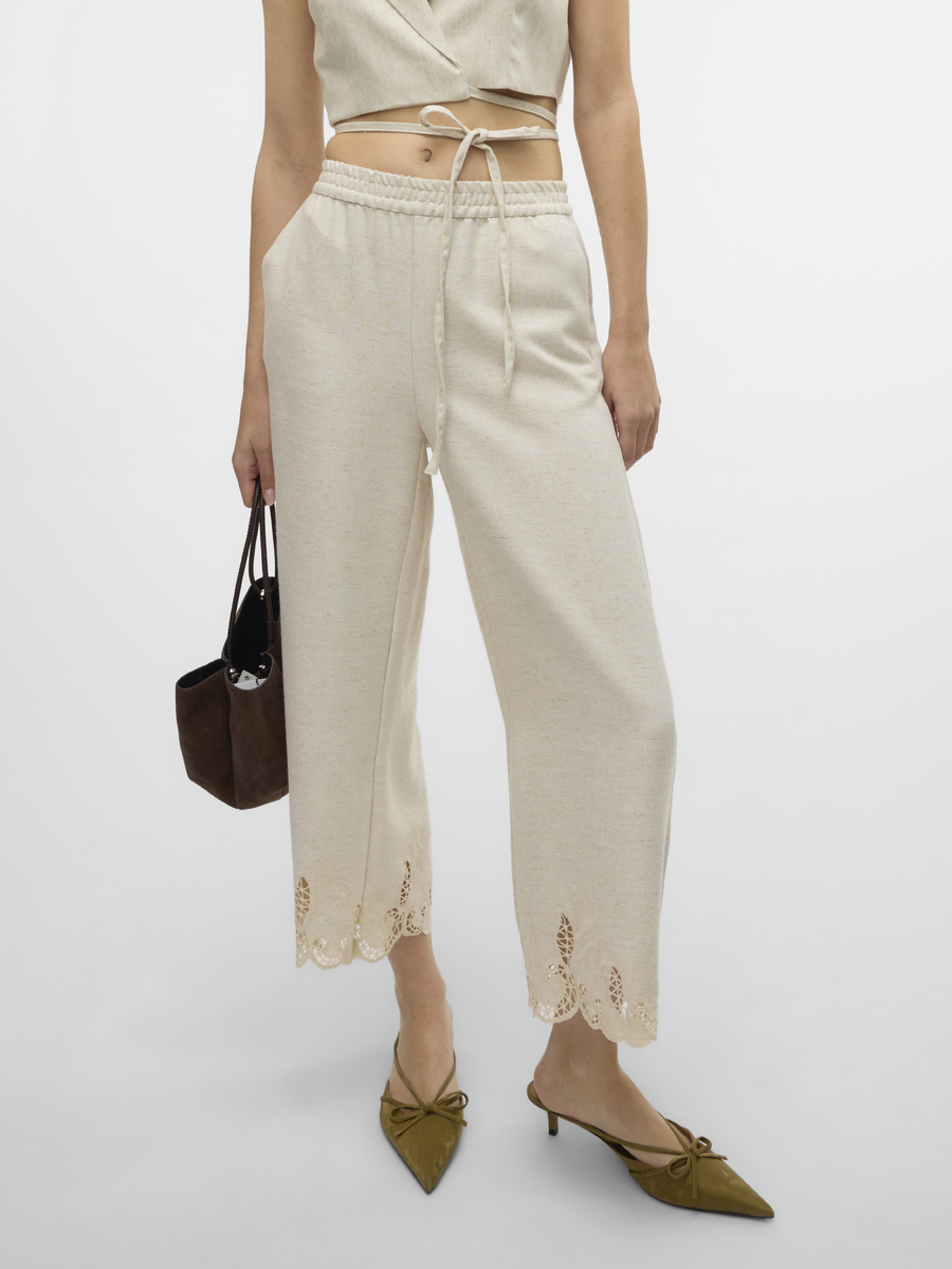 Broek van het merk Vero Moda in het Beige