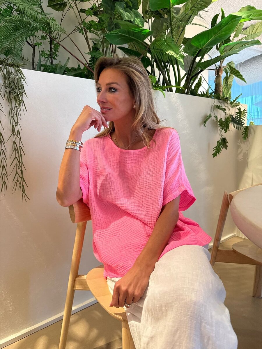 Bloes van het merk Mei-li in het Roze