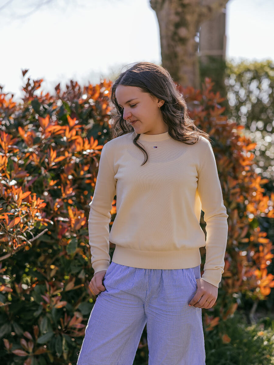 Pull van het merk Tommy Jeans in het Geel