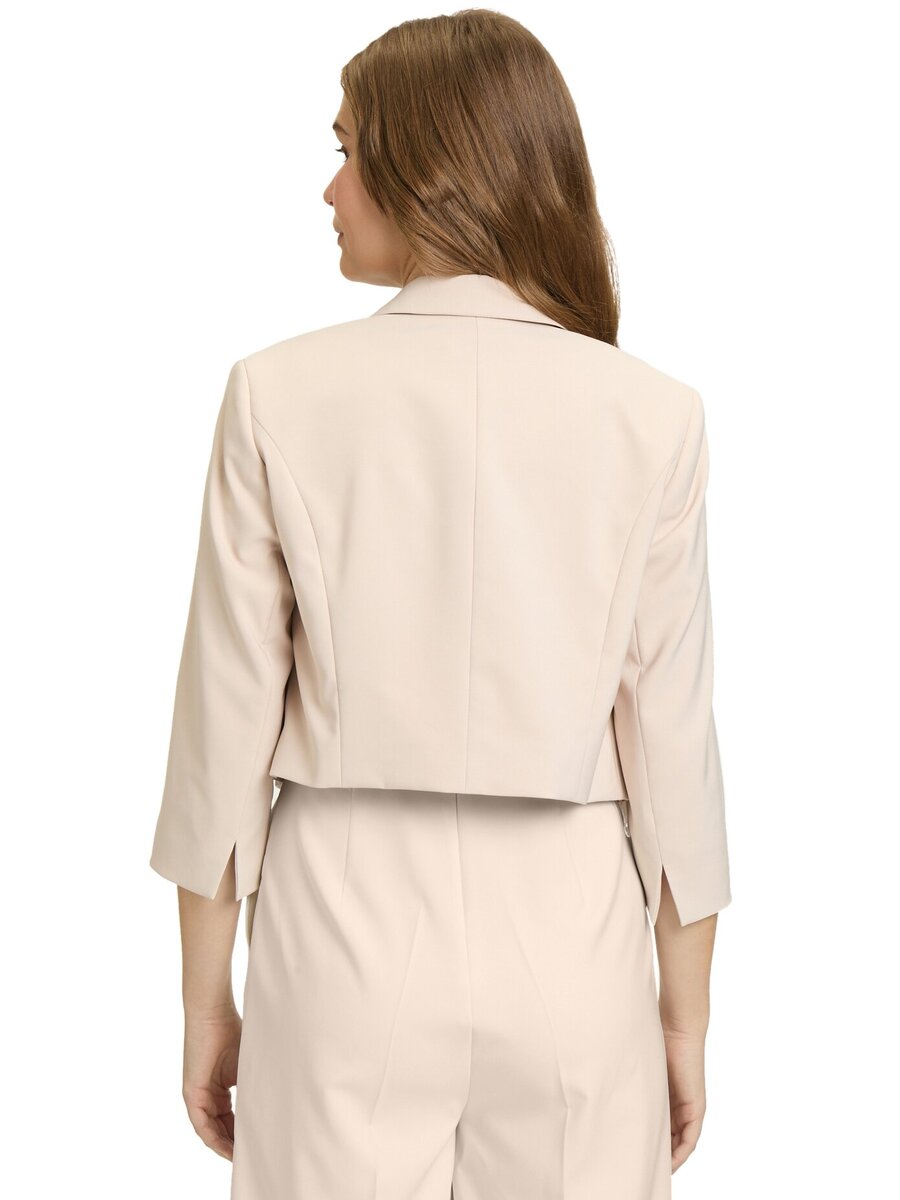 Blazer van het merk Betty Barclay in het Beige