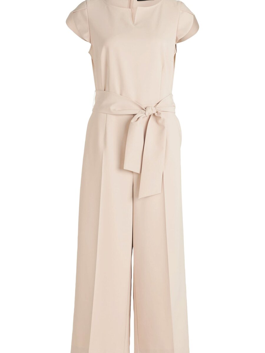 Jumpsuit van het merk Betty Barclay in het Beige