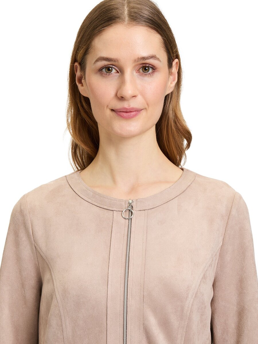 Blazer van het merk Betty Barclay in het Beige
