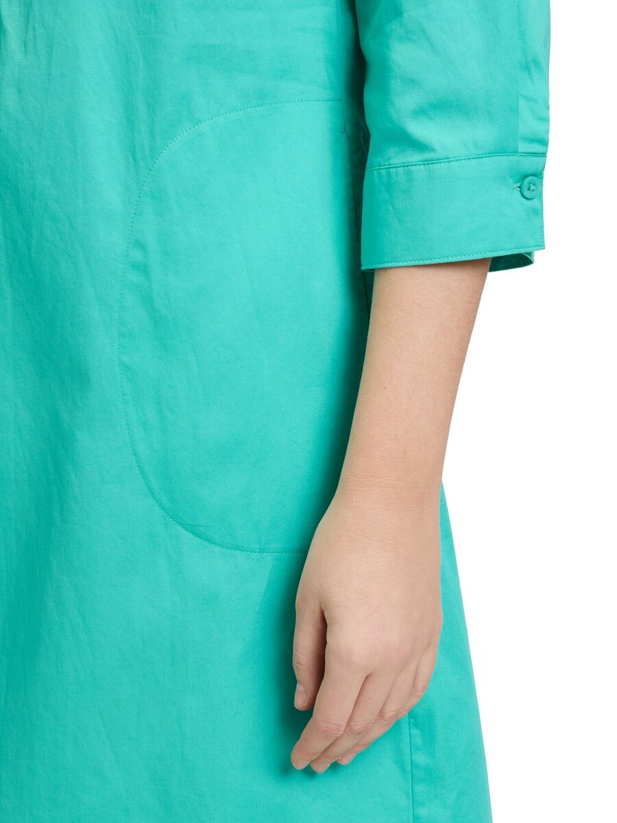 Kleed van het merk Betty Barclay in het Groen