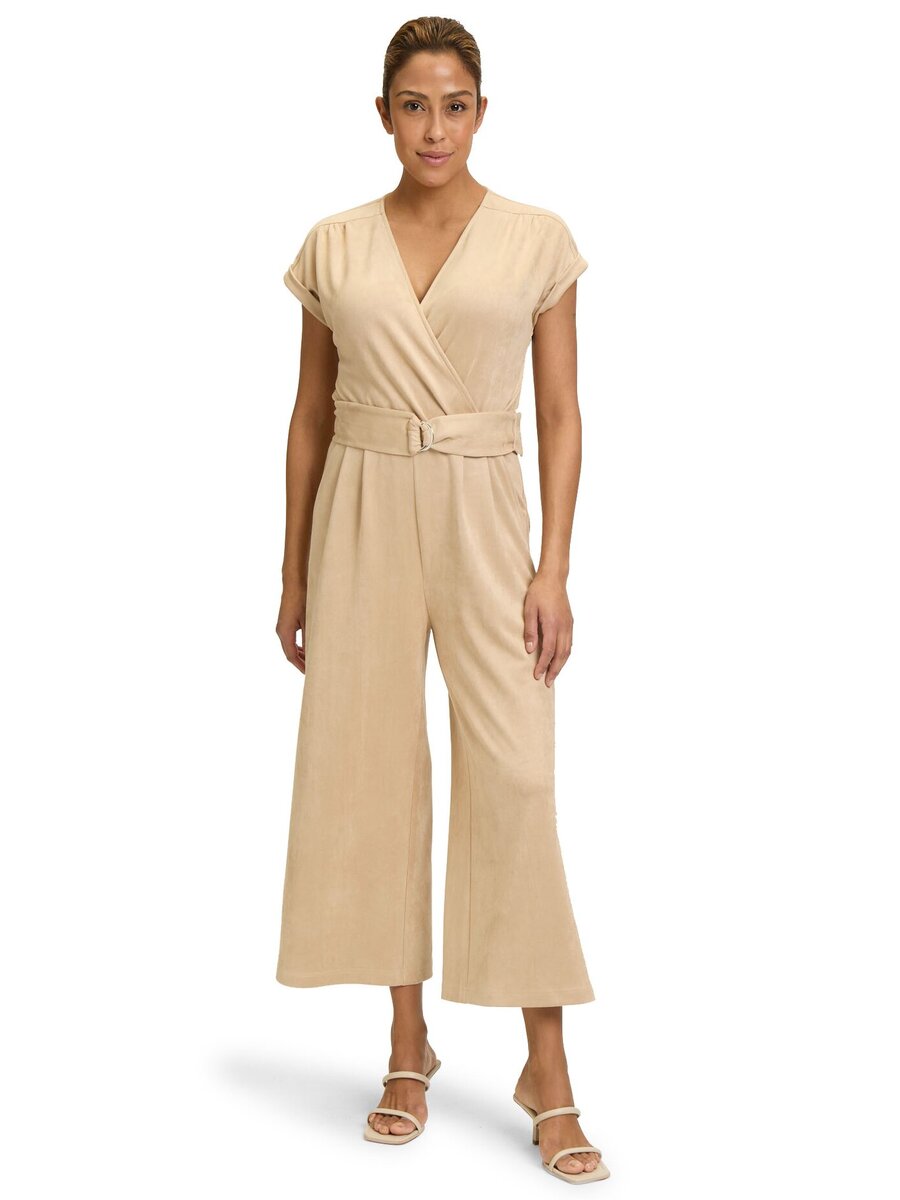 Jumpsuit van het merk Betty Barclay in het Beige
