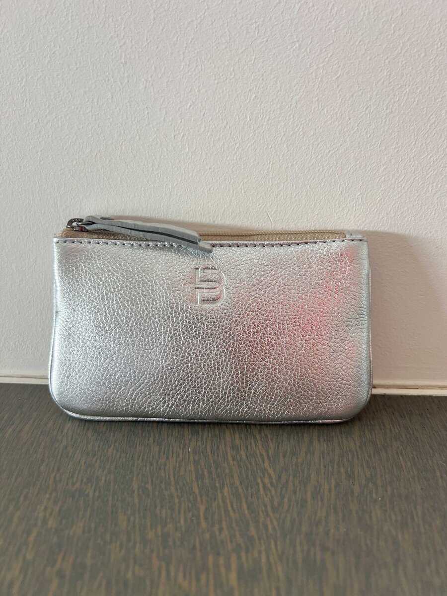 Portefeuille van het merk Belluga in het Zilver
