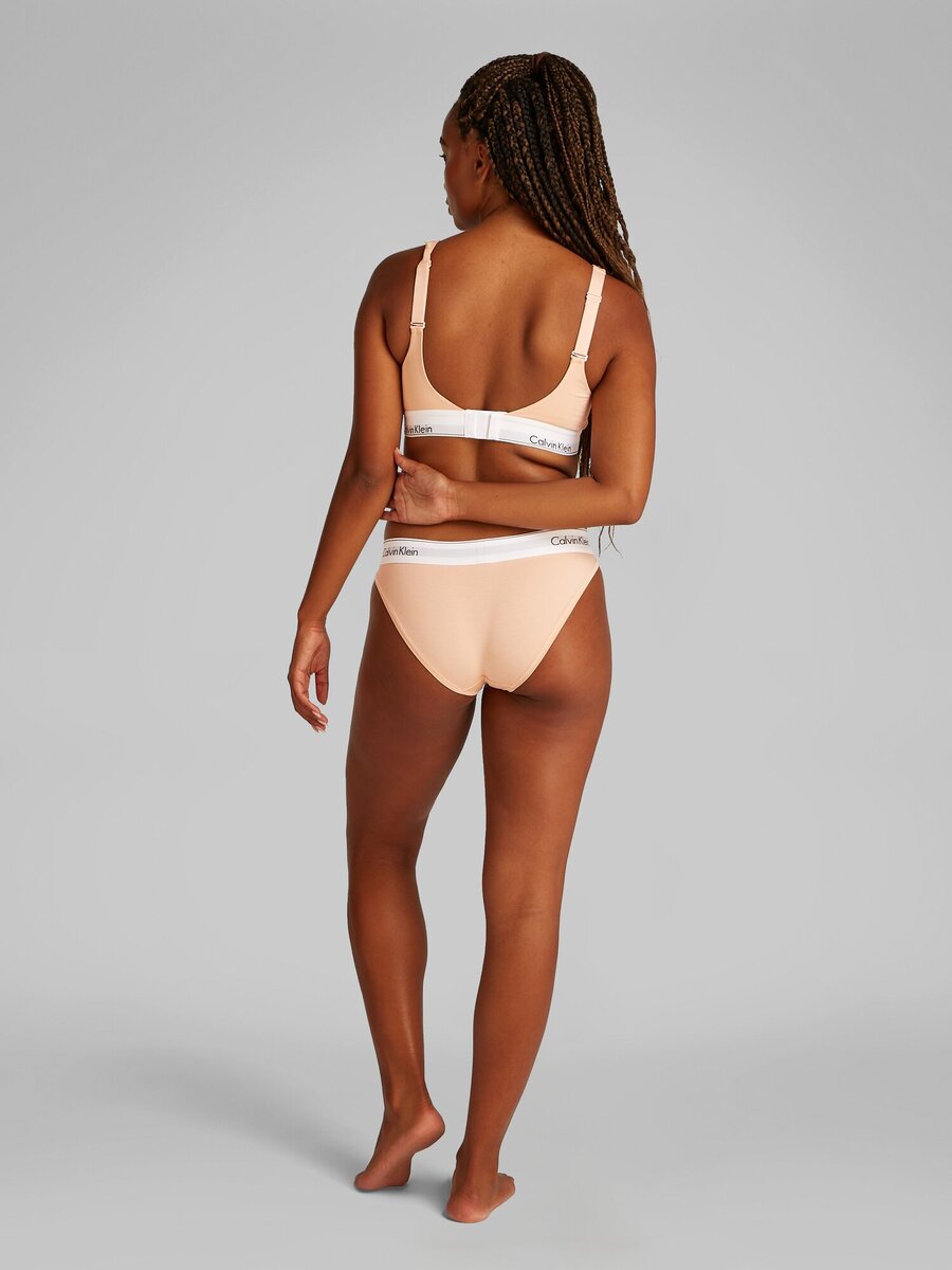 Slip van het merk Calvin Klein in het Roze
