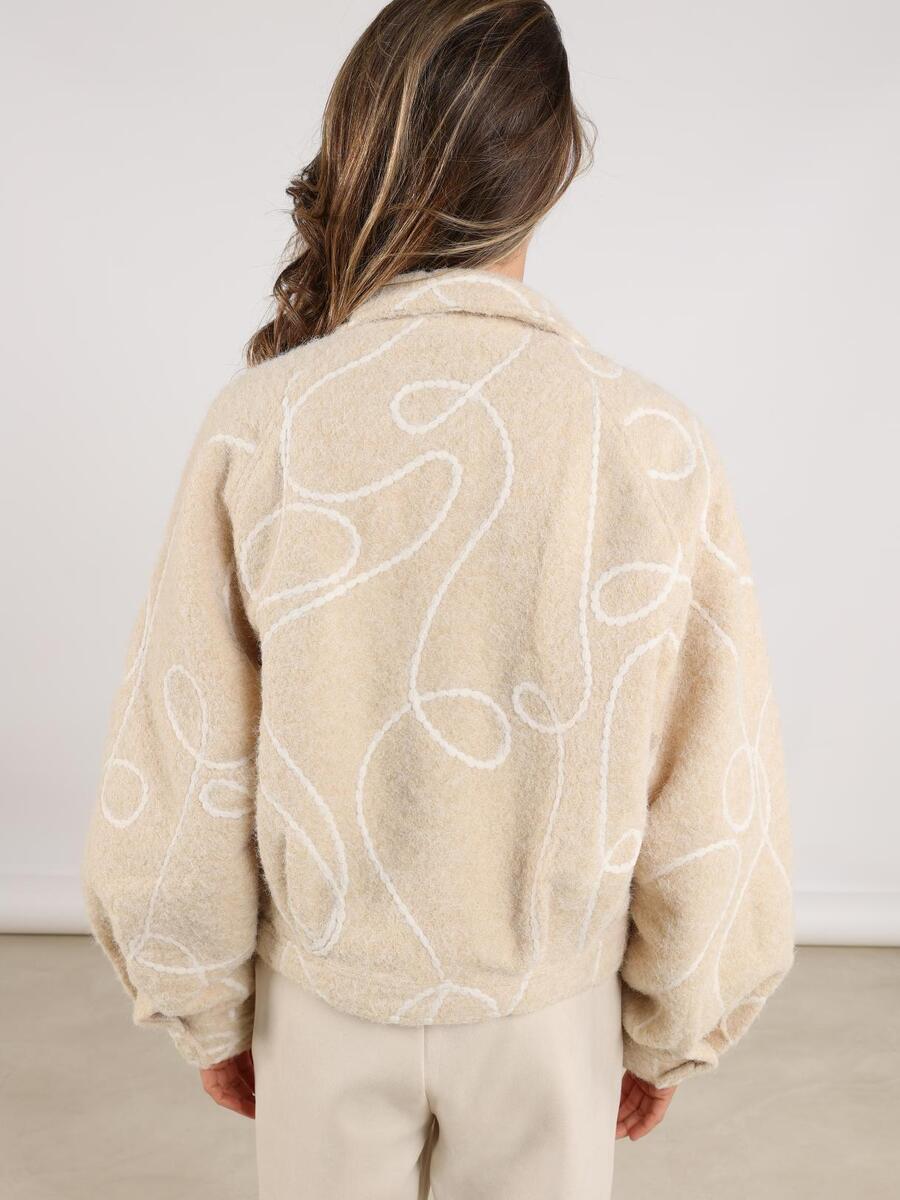 Jacket van het merk Nukus in het Beige