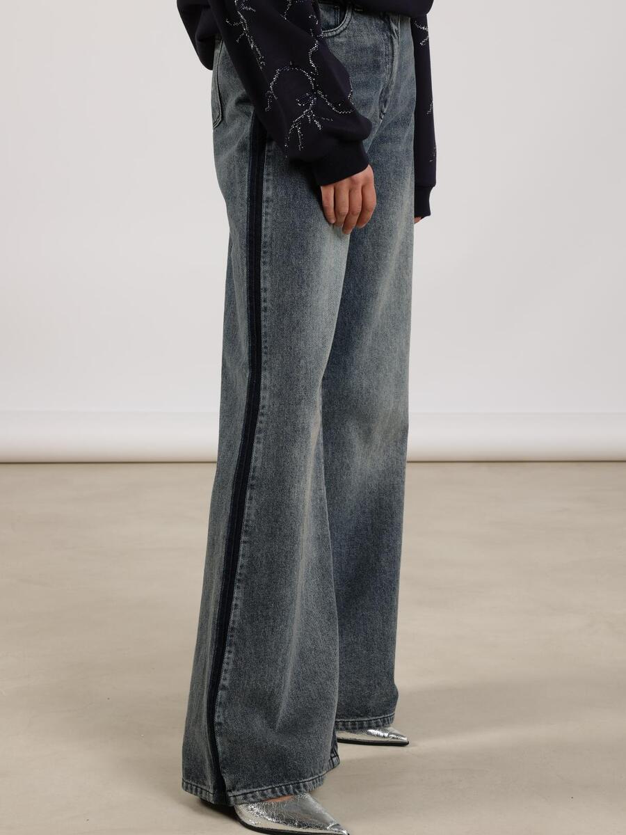 Broek van het merk Nukus in het Jeans