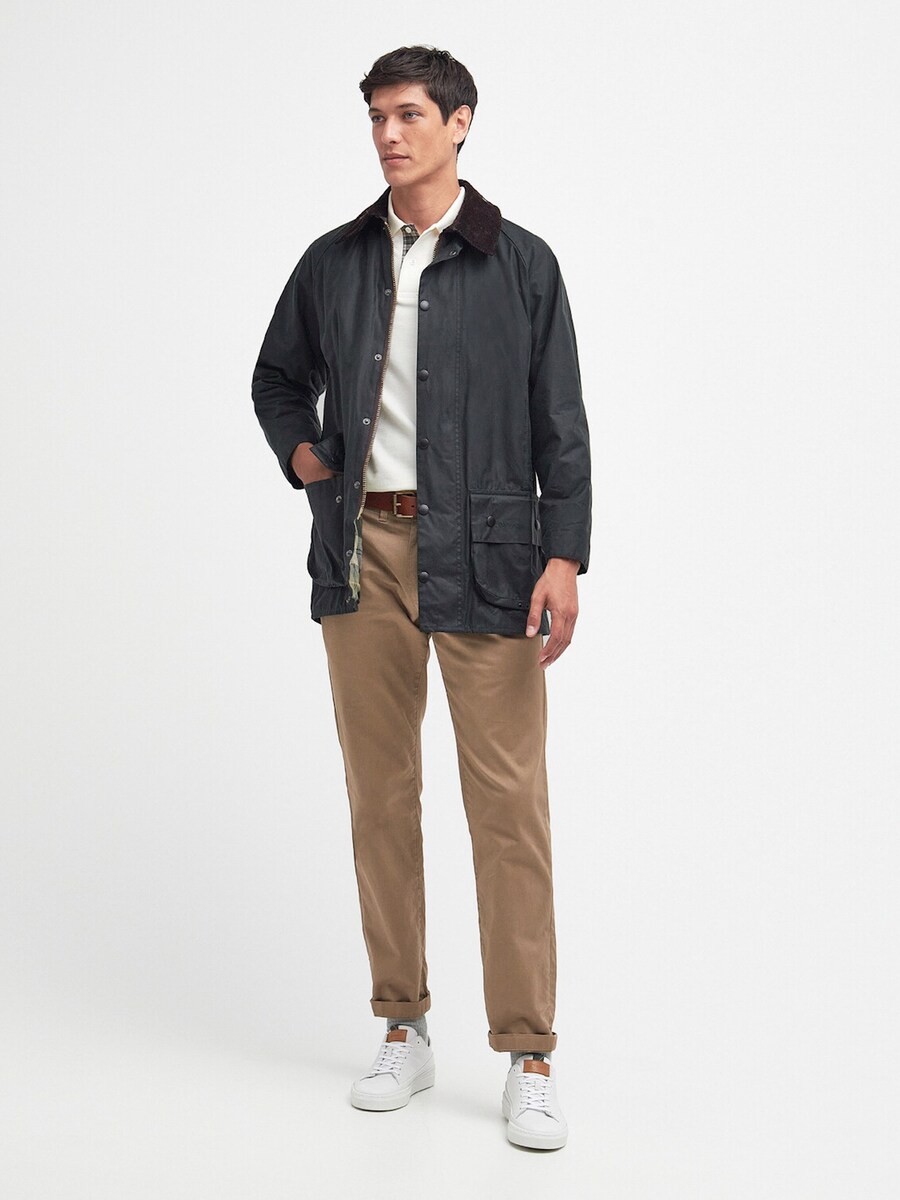Vest van het merk Barbour in het Marine