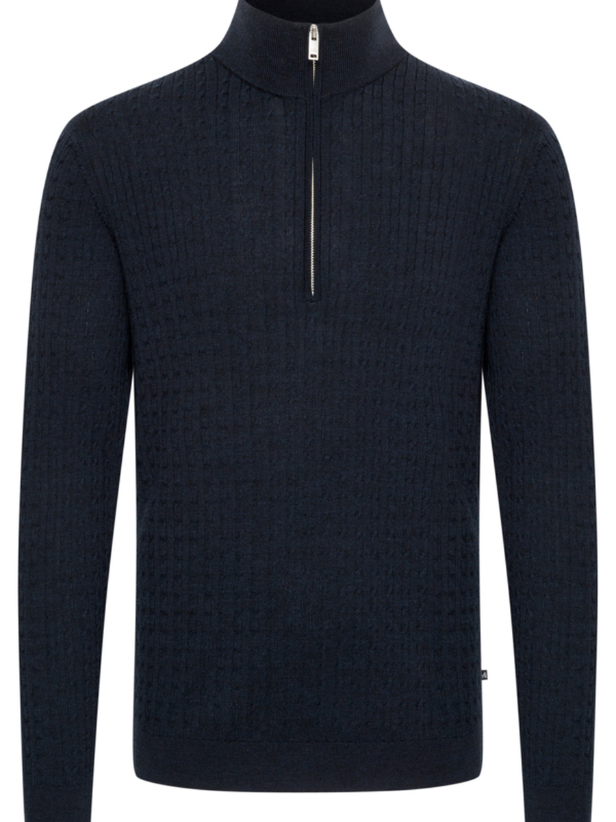 Pull van het merk Matinique in het Marine
