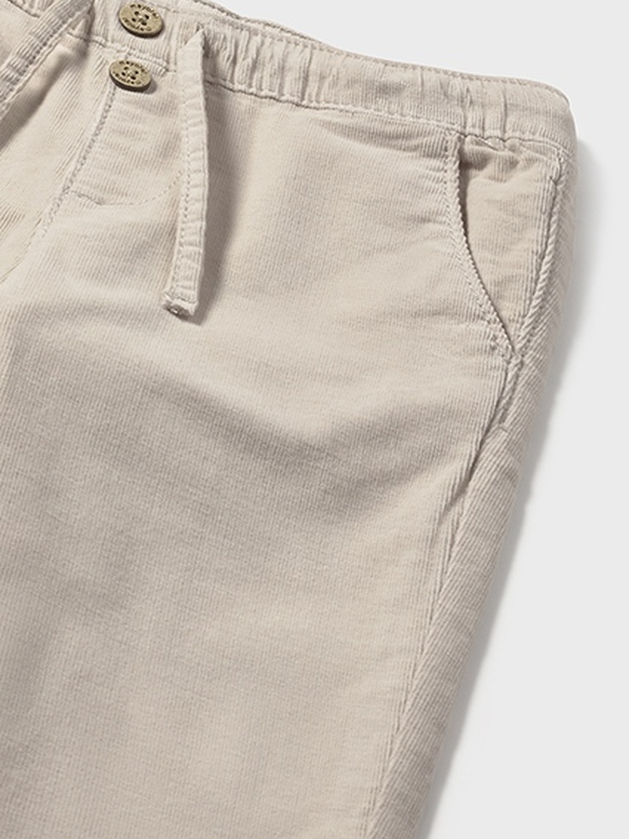 Broek van het merk Mayoral in het Beige