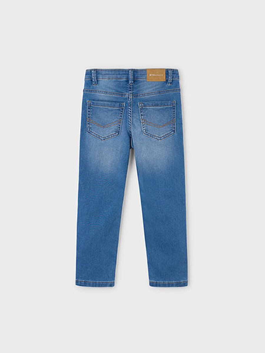 Broek van het merk Mayoral in het Jeans