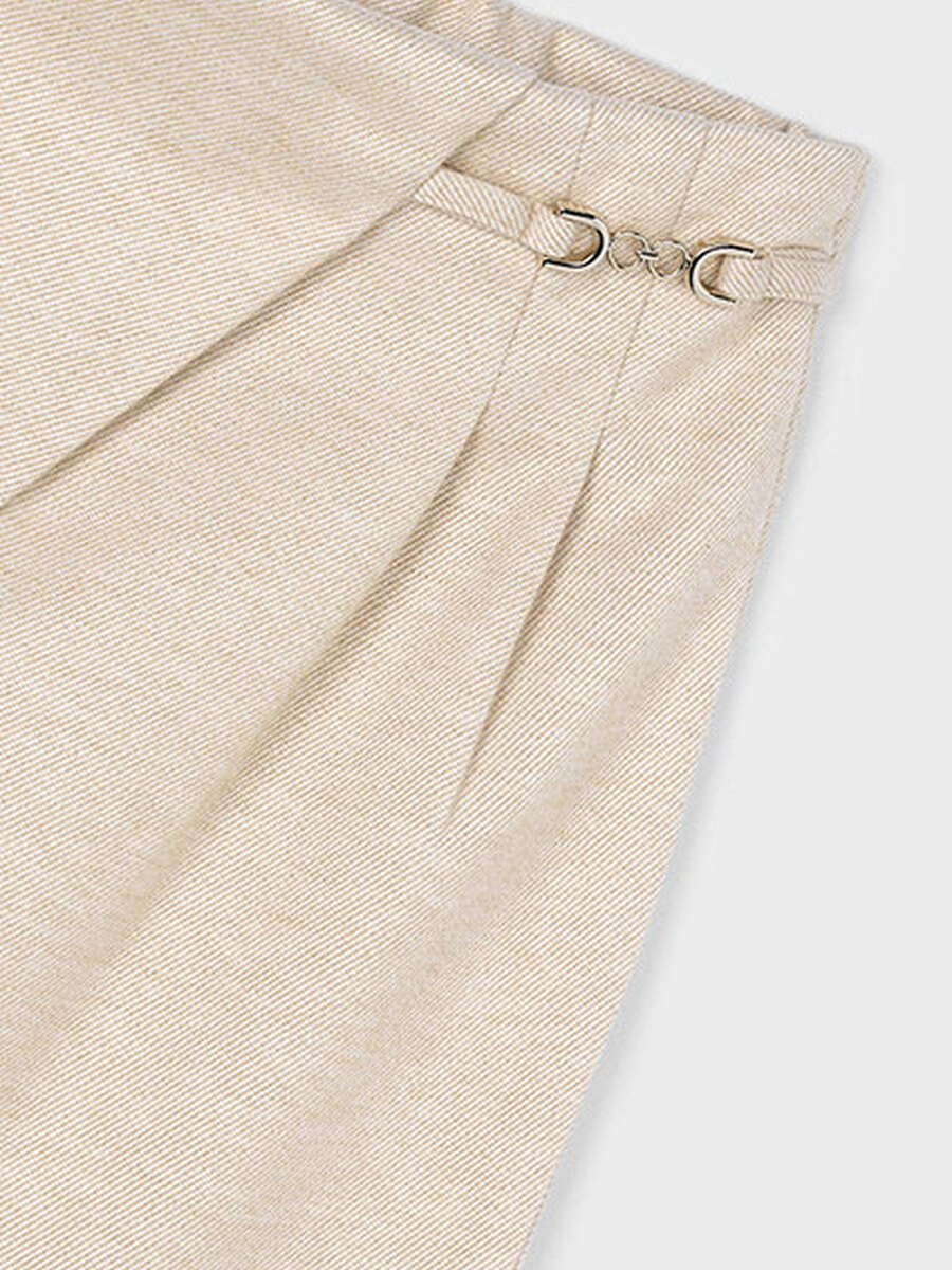 Broek van het merk Mayoral in het Beige