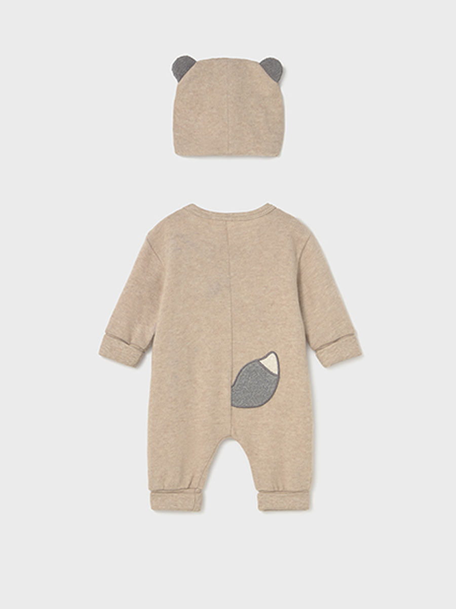 Set van het merk Mayoral in het Beige