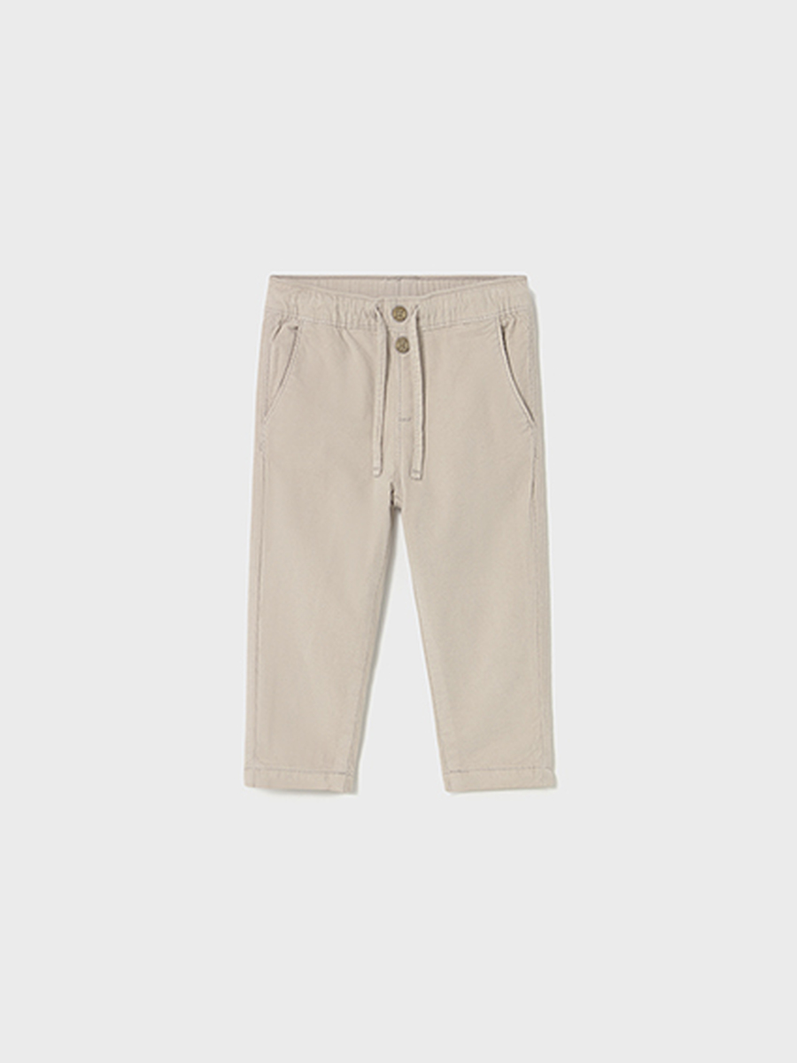 Broek van het merk Mayoral in het Beige