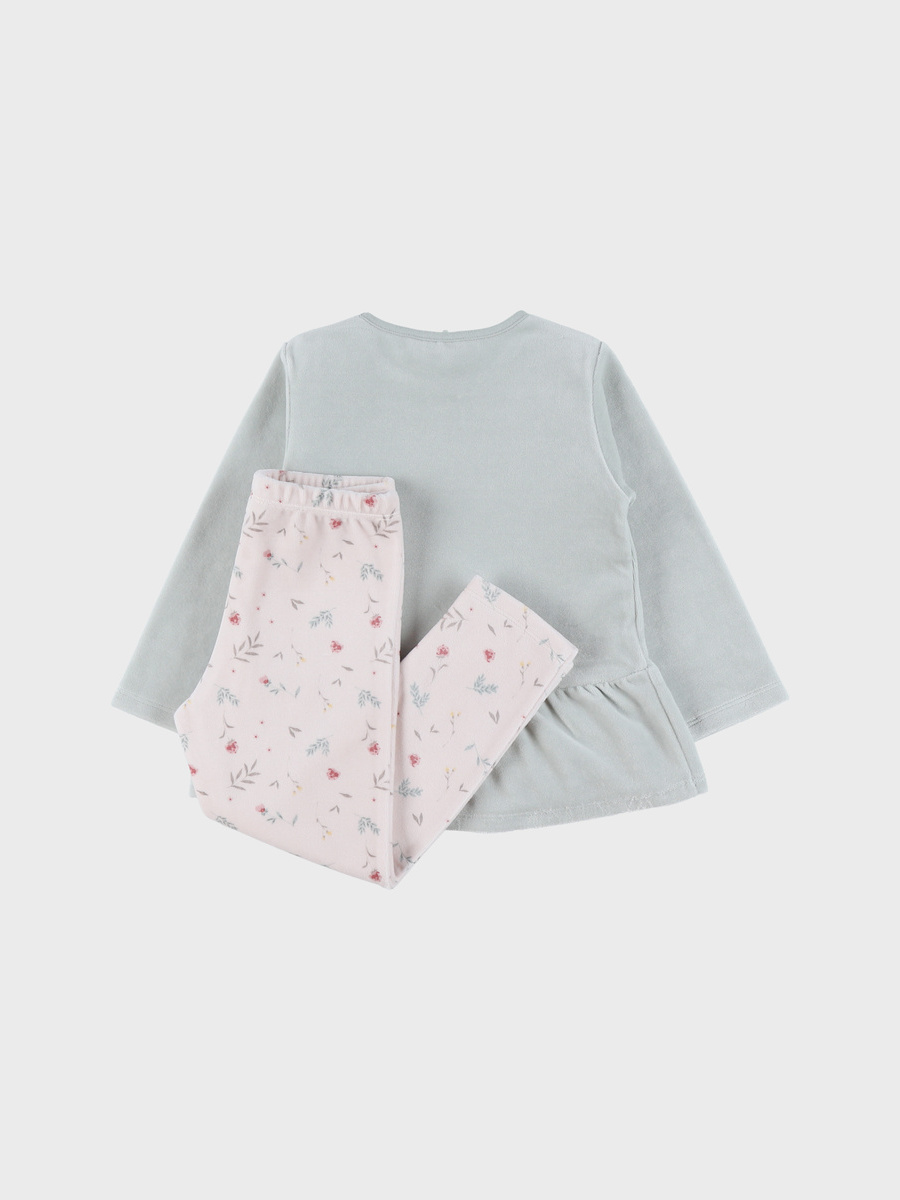 Pyjama van het merk Noukies in het Groen