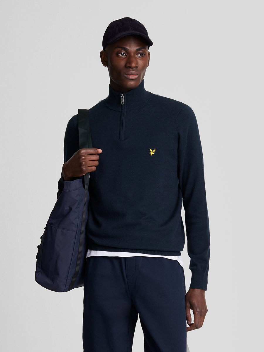 Pull van het merk Lyle & Scott in het Marine