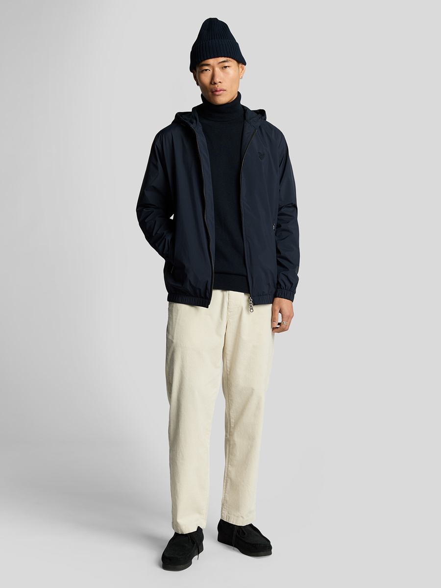 Pull van het merk Lyle & Scott in het Marine
