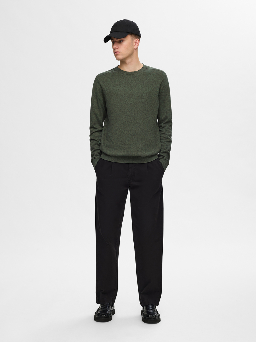 Pull van het merk Selected in het Kaki