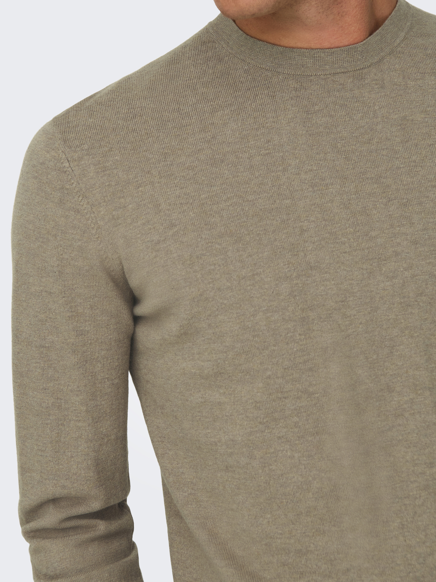 Pull van het merk Only & Sons in het Beige