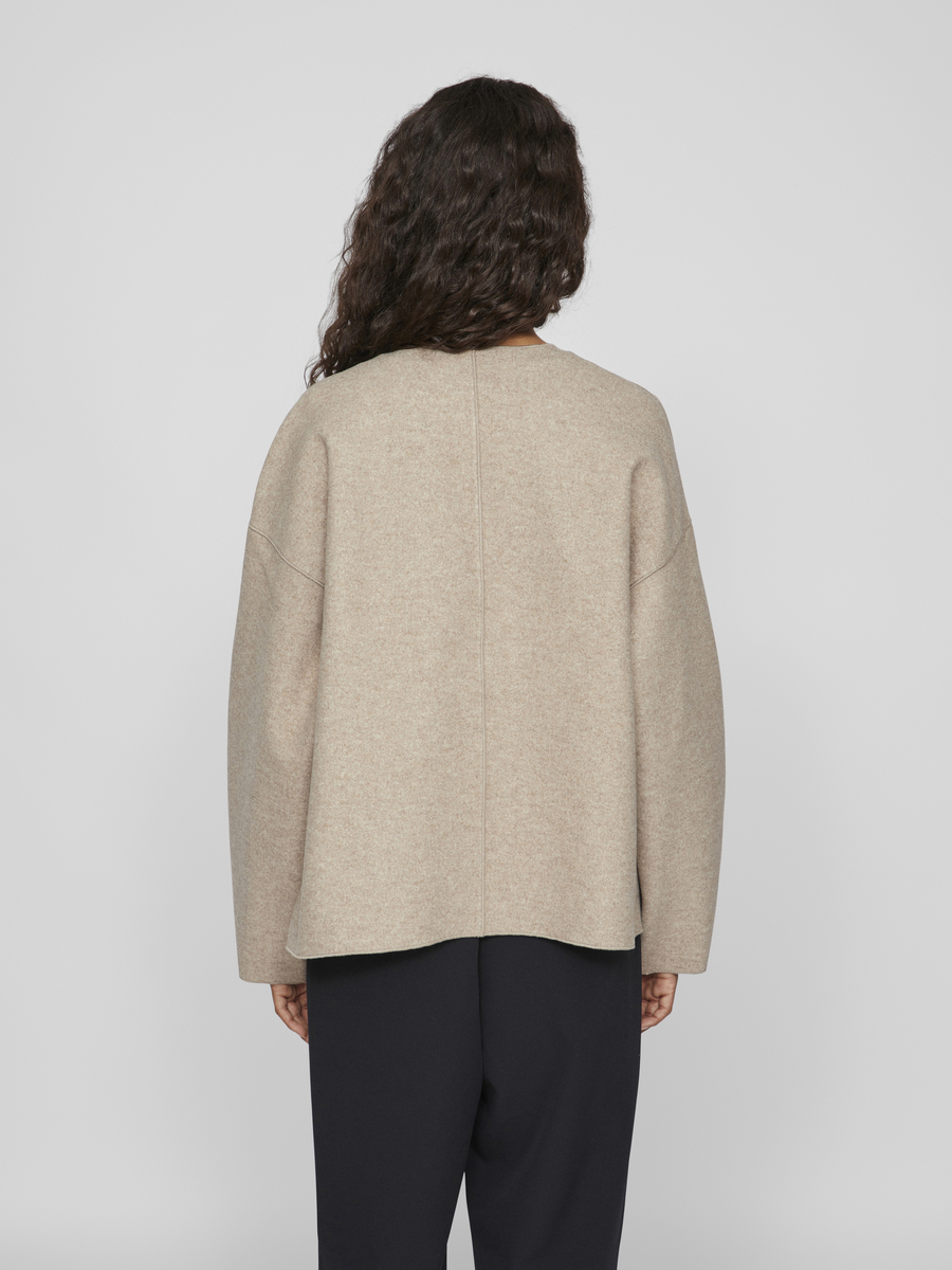 Jacket van het merk Vila in het Beige
