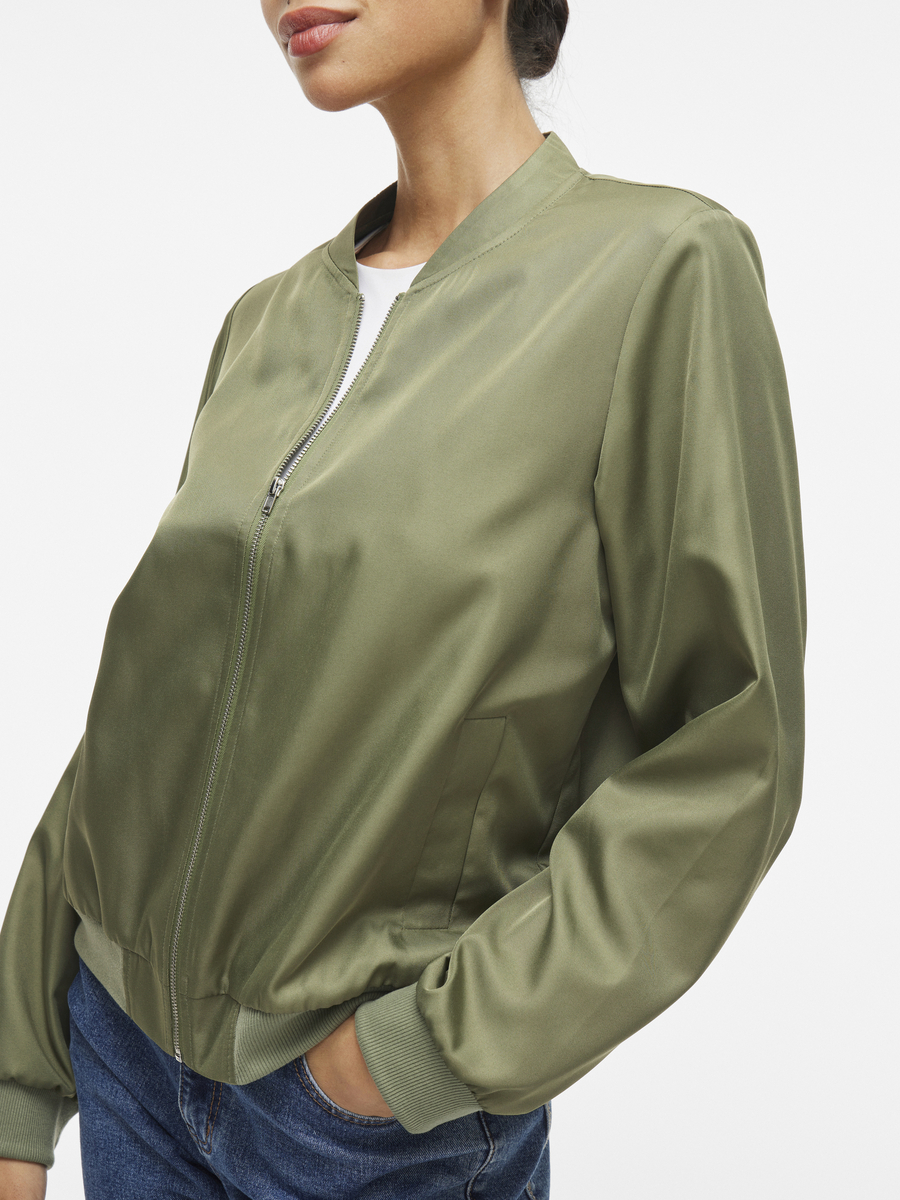 Jacket van het merk Vila in het Kaki
