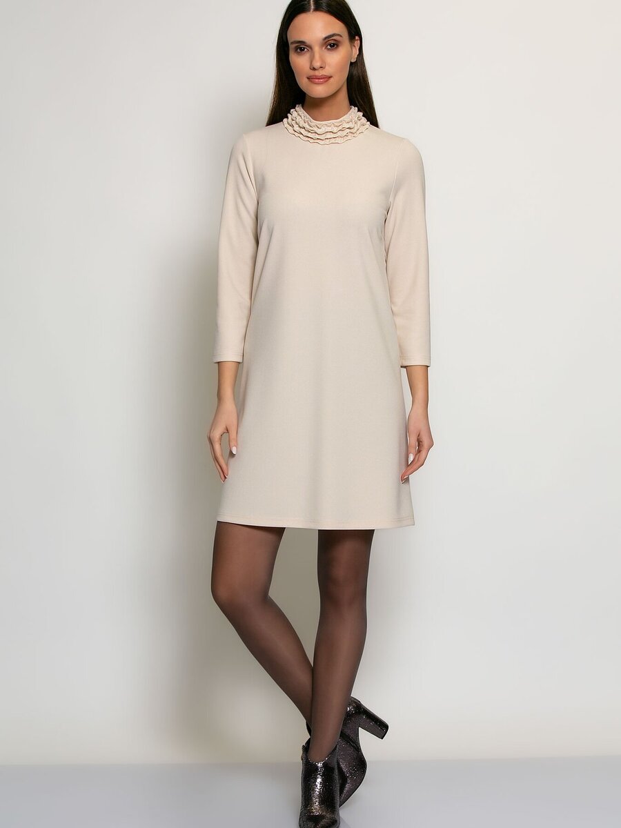 Kleed van het merk Batida in het Beige