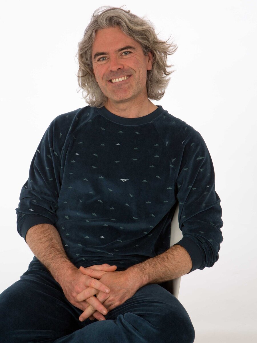 Pyjama van het merk Perlina in het Marine Pyjama van het merk Perlina in het Marine