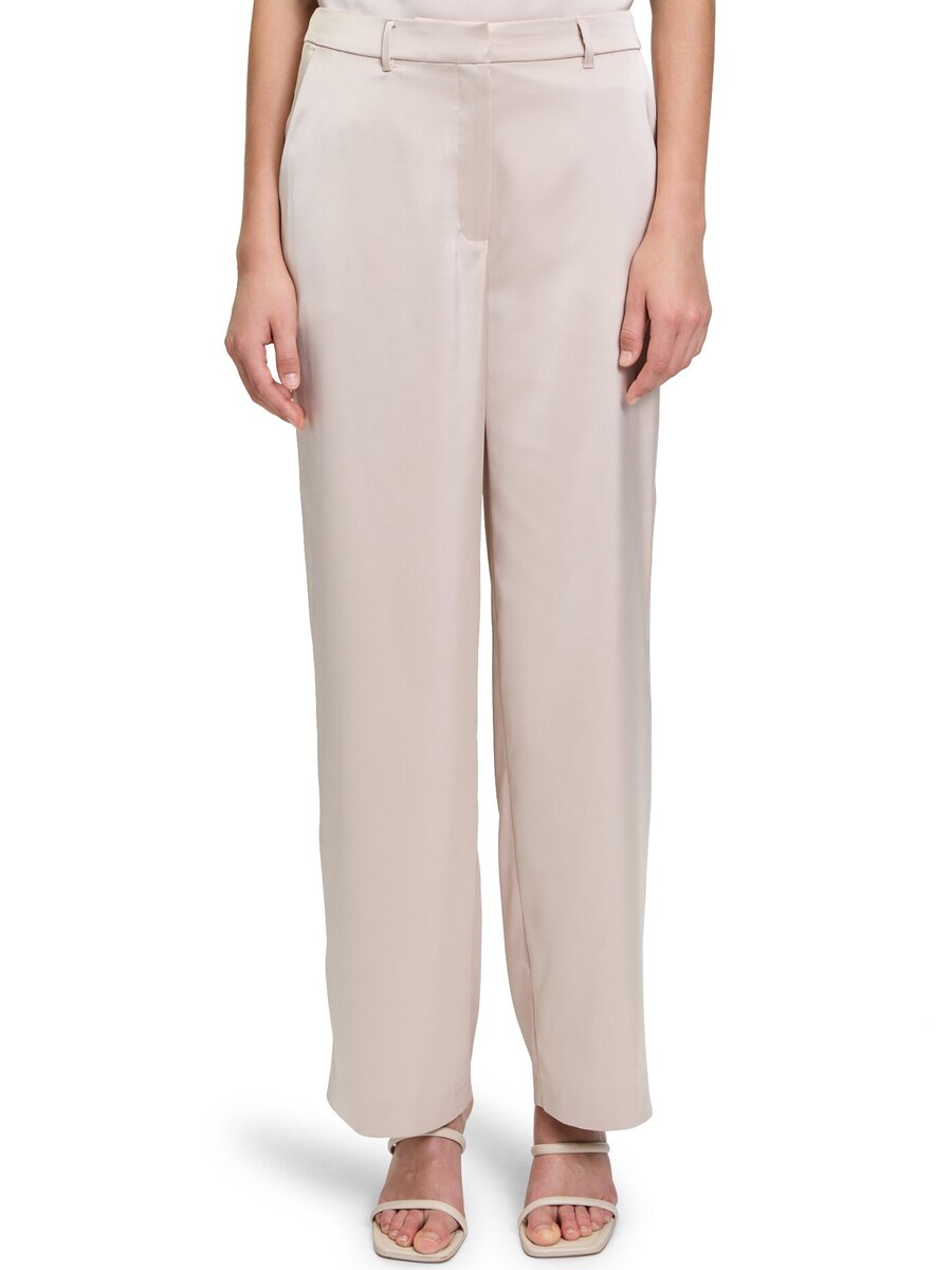 Broek van het merk Betty & Co  in het Beige