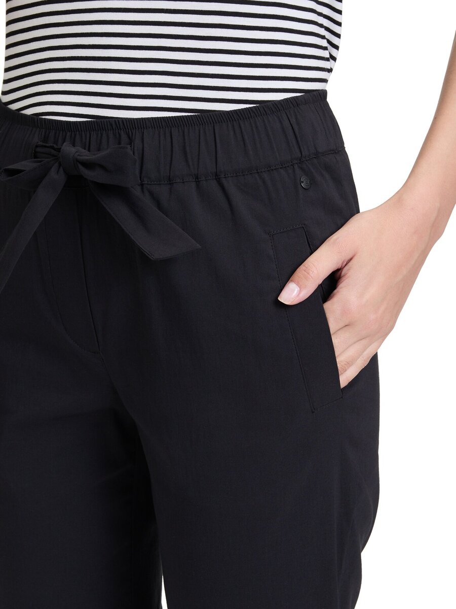 Broek van het merk Betty & Co  in het Zwart