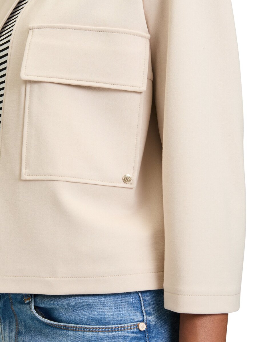 Blazer van het merk Betty & Co  in het Beige