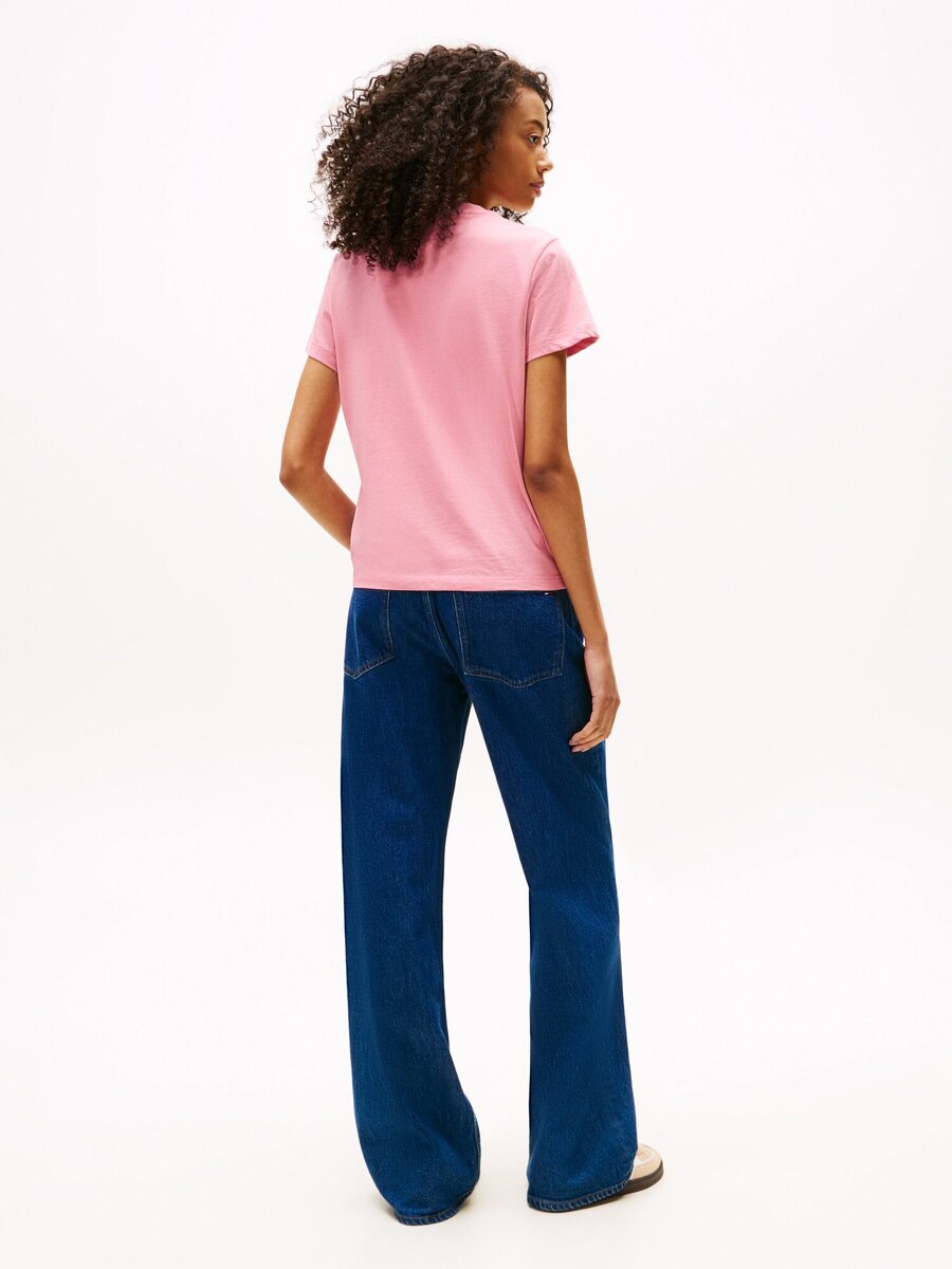 T-shirt van het merk Tommy Jeans in het Roze