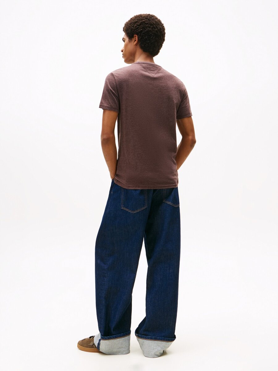 T-shirt van het merk Tommy Jeans in het Bruin