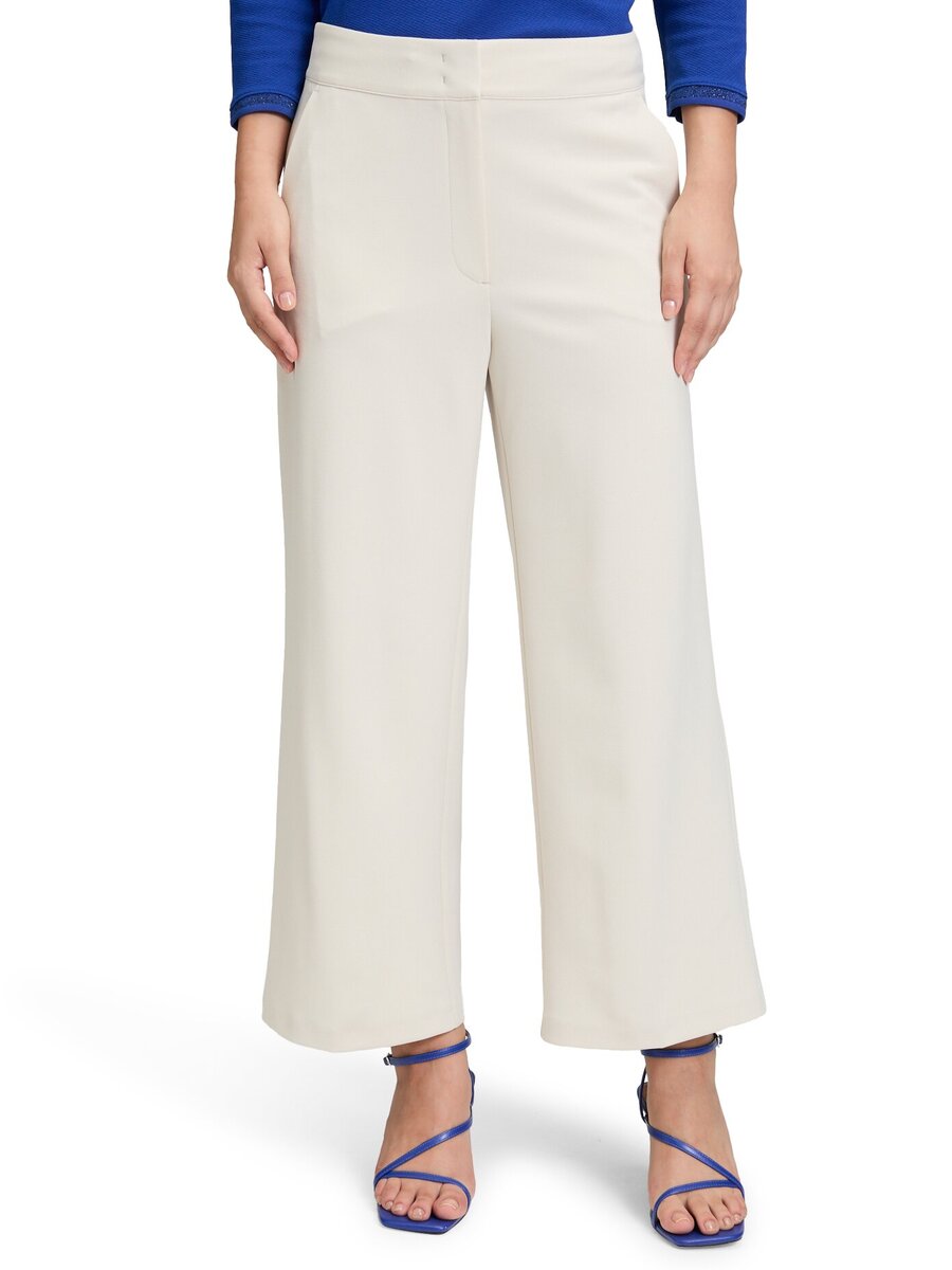 Broek van het merk Betty Barclay in het Beige