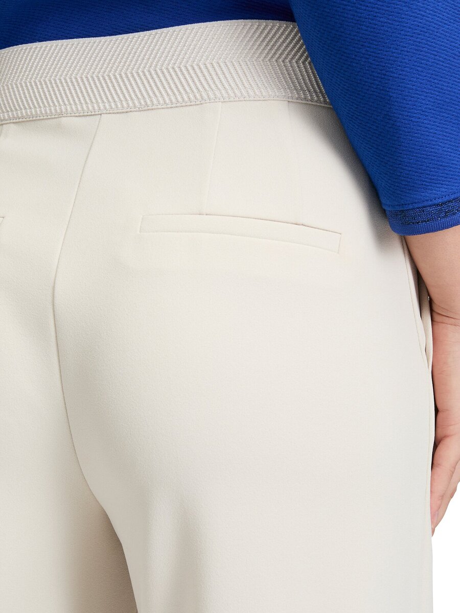 Broek van het merk Betty Barclay in het Beige