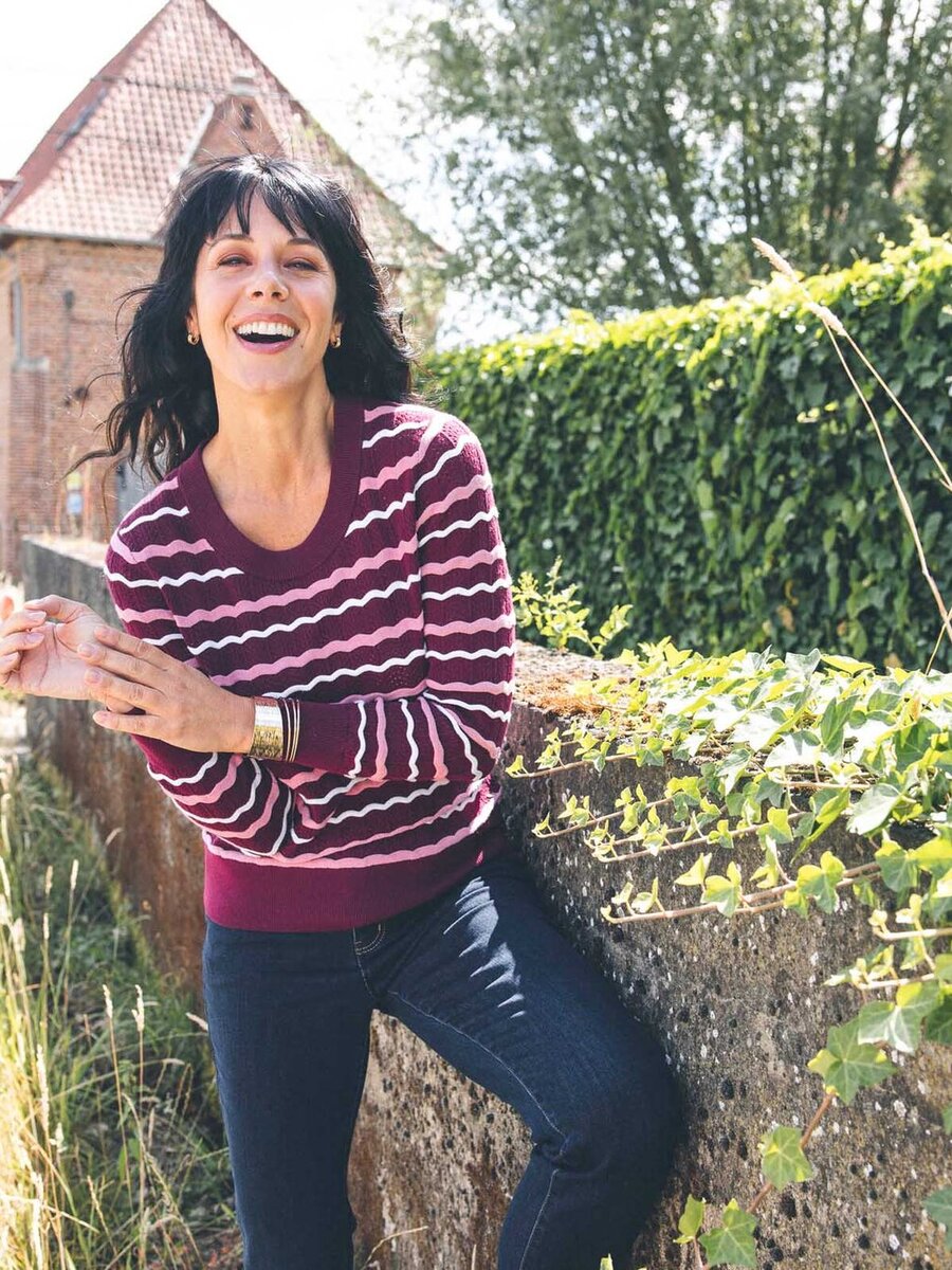 Pull van het merk She Goes Lala in het Bordeaux