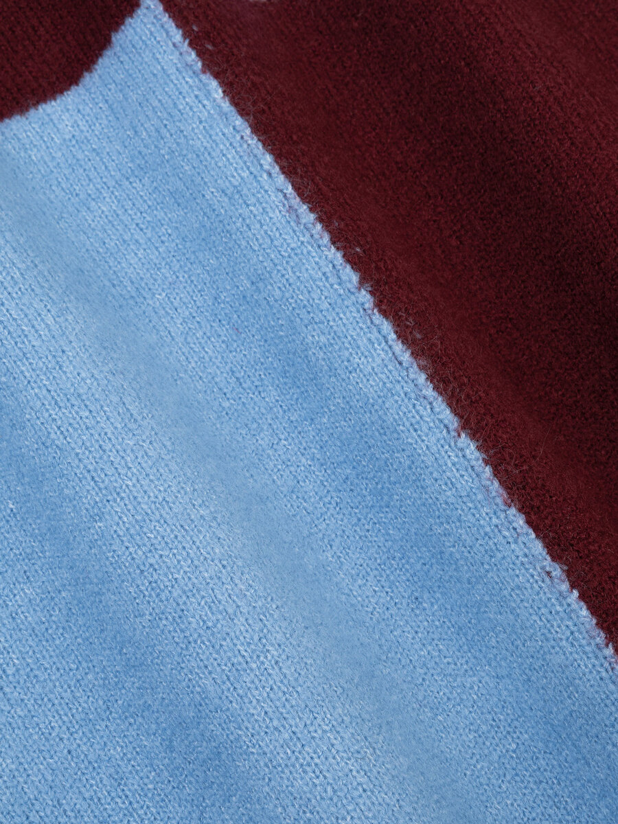 Pull van het merk Ydence in het Blauw