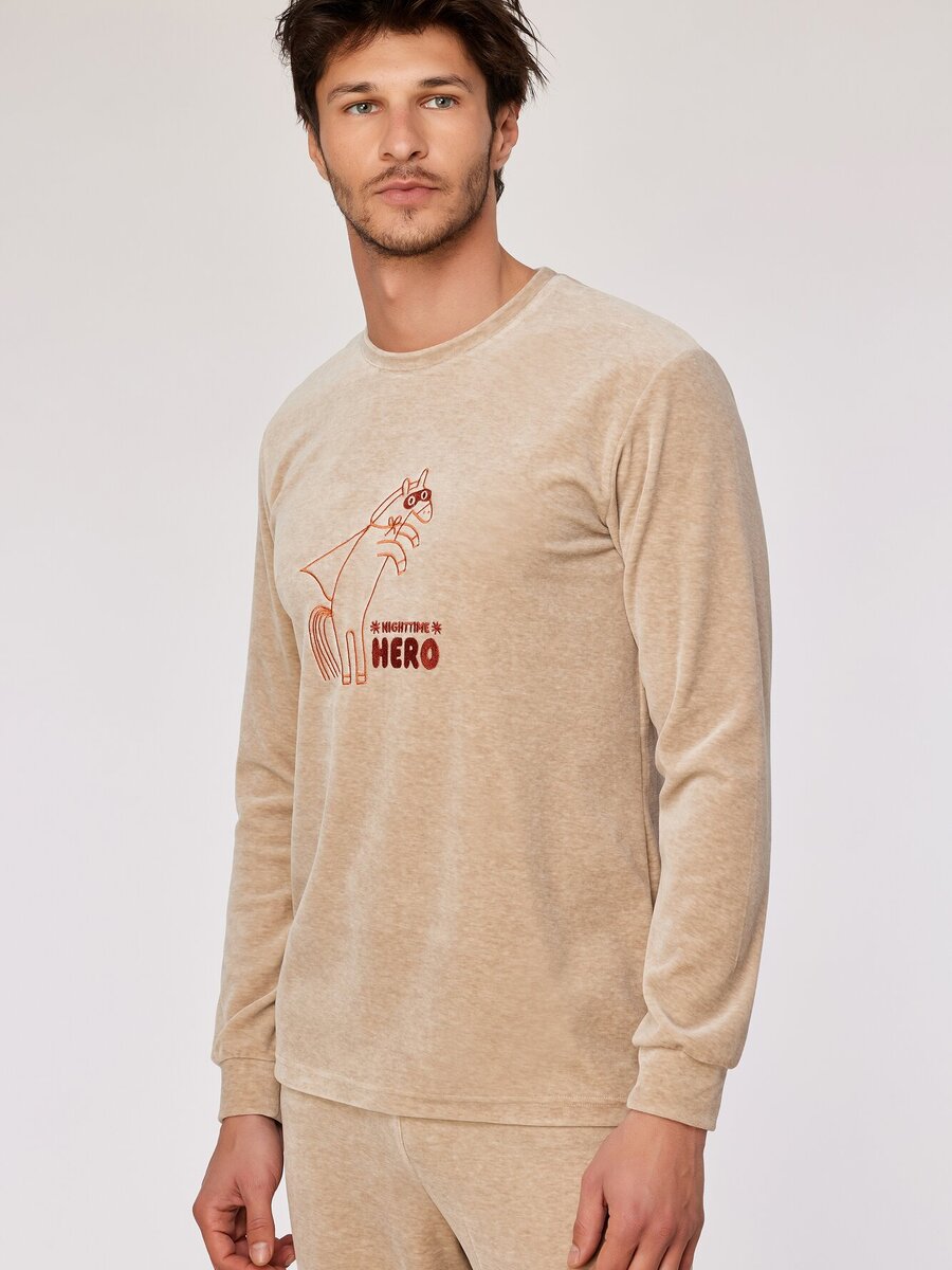 Pyjama van het merk Woody in het Beige