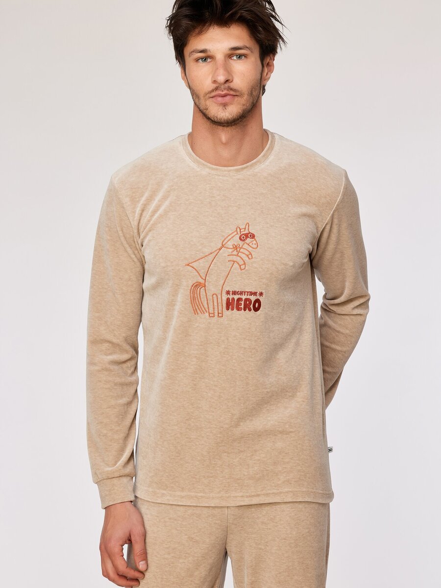 Pyjama van het merk Woody in het Beige