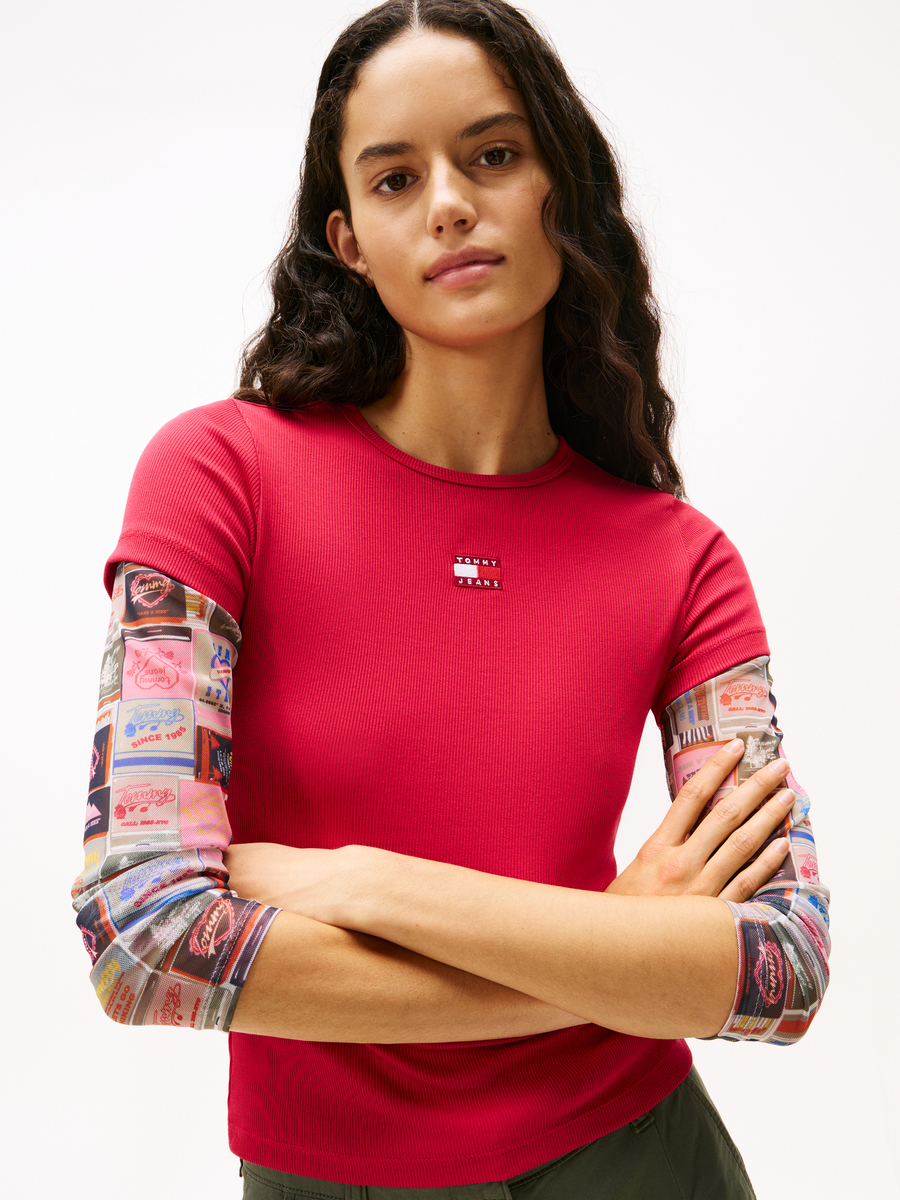 T-shirt van het merk Tommy Jeans in het Rood