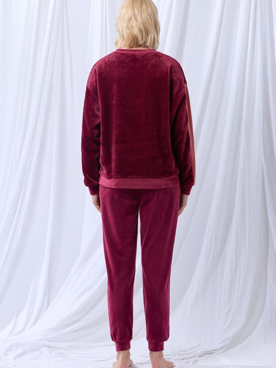 Pyjama van het merk Lords&lilies in het Rood
