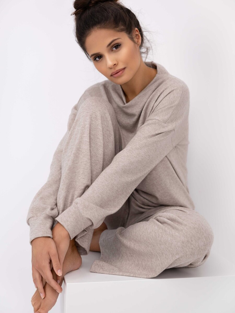 Pyjama van het merk Sensis in het Beige