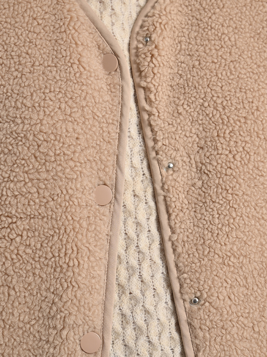 Bodywarmer van het merk Molly Bracken in het Beige