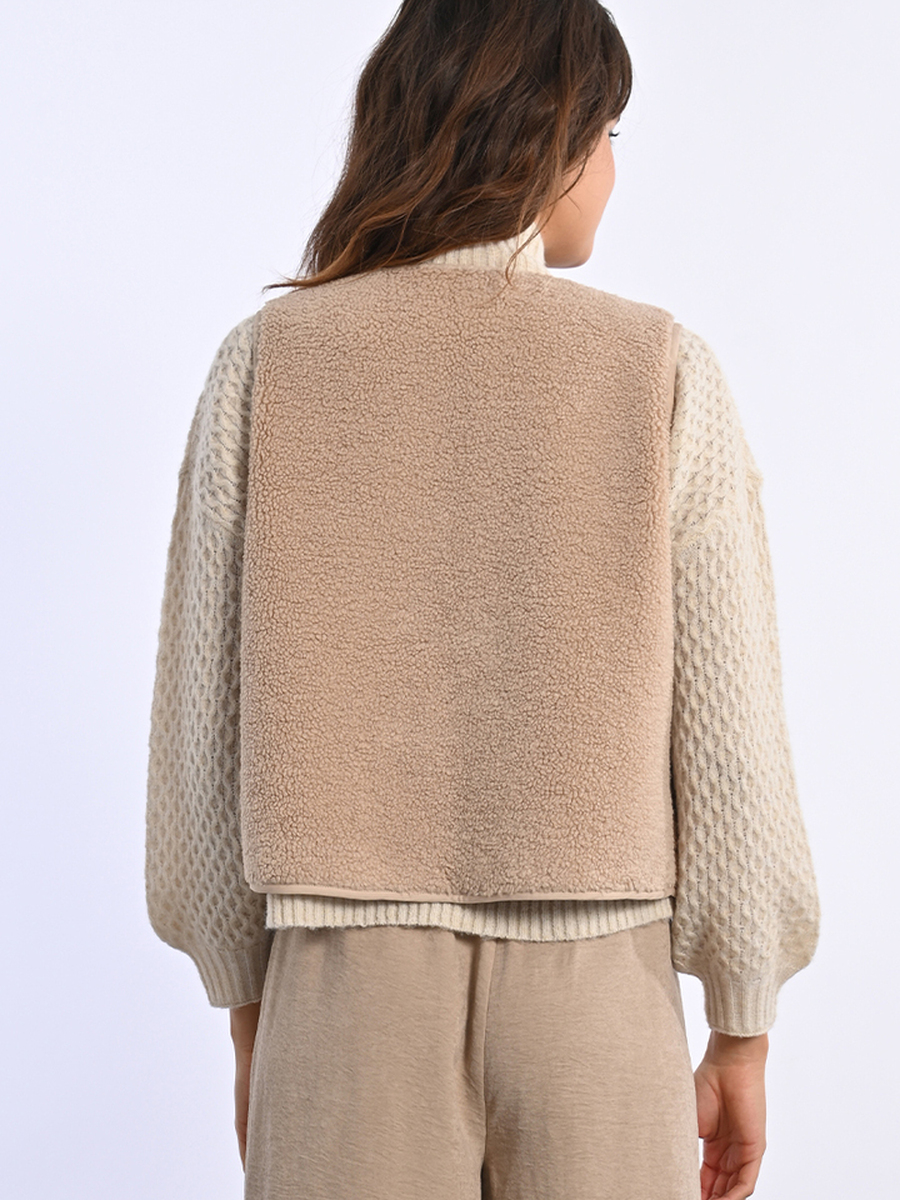 Bodywarmer van het merk Molly Bracken in het Beige
