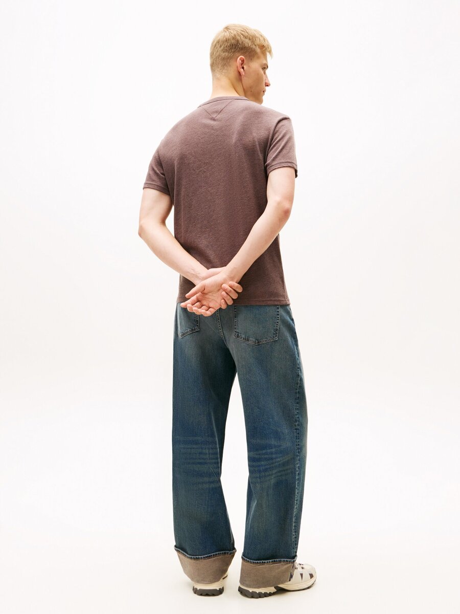 T-shirt van het merk Tommy Jeans in het Bruin