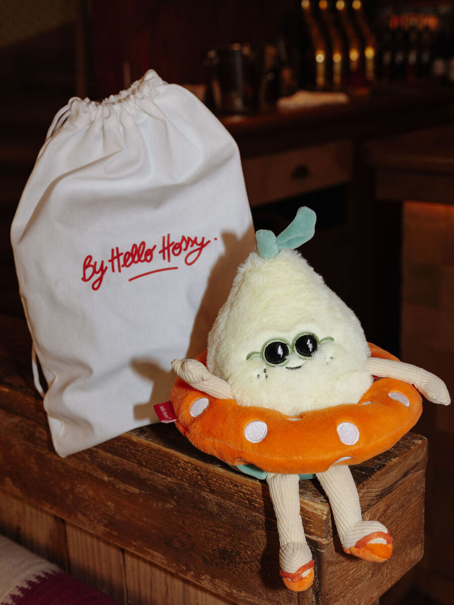 Knuffel van het merk Hello Hossy in het Geel