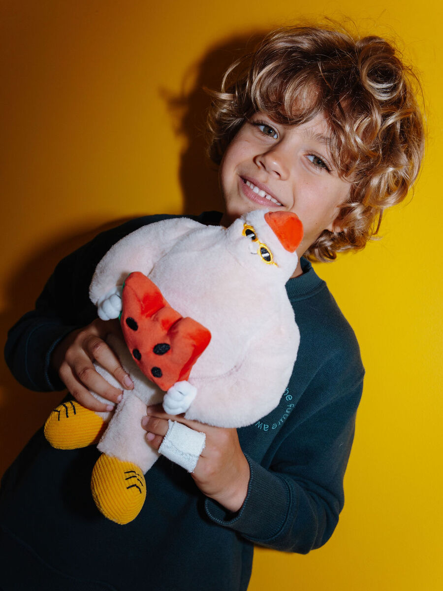 Knuffel van het merk Hello Hossy in het Ecru