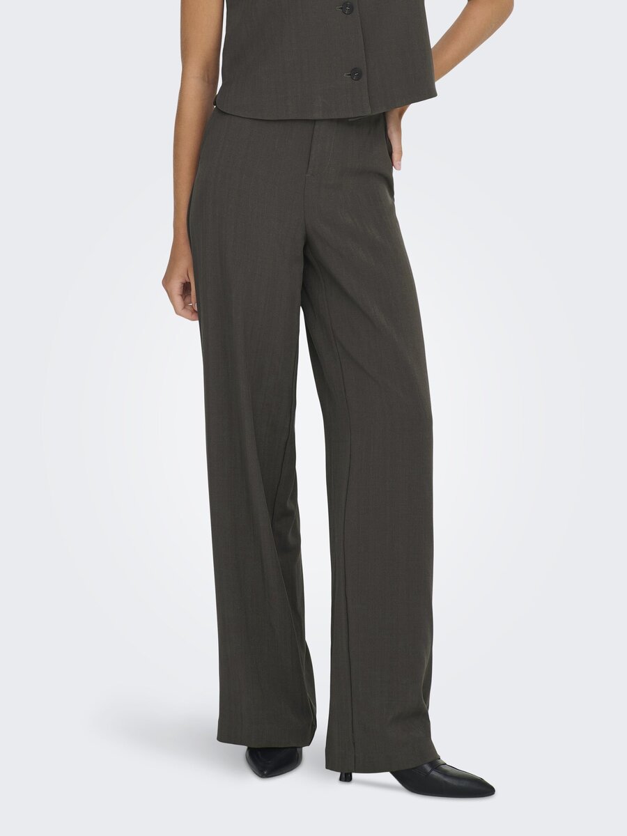 Broek van het merk Only in het Bruin